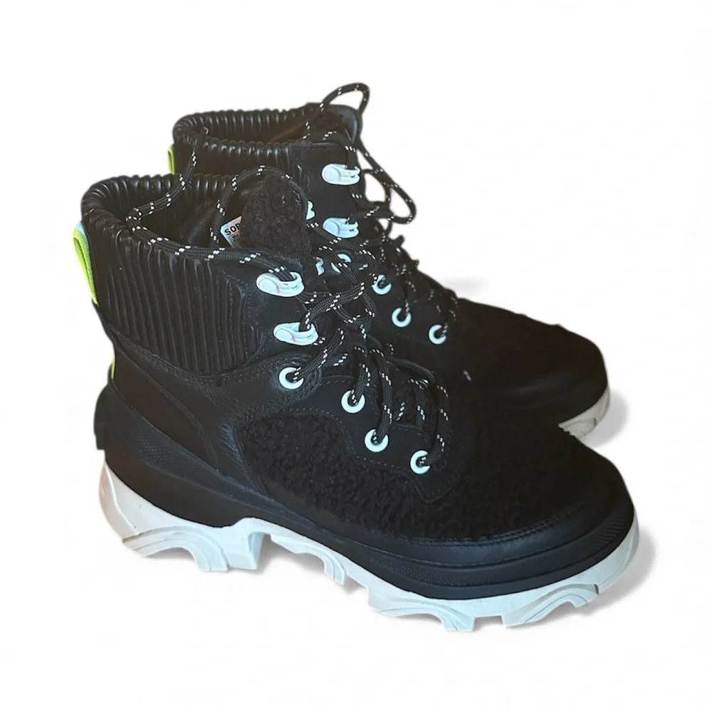 Sorel Brex Cozy Hiking boots RETAIL 250